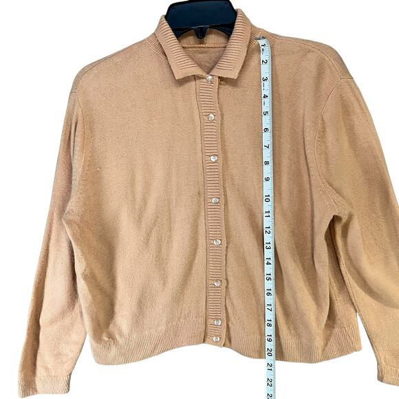 Vintage Cardigan Medium Tan Button Up Soft Knit Classic Preppy Cozy Union Made - Picture 9 of 14